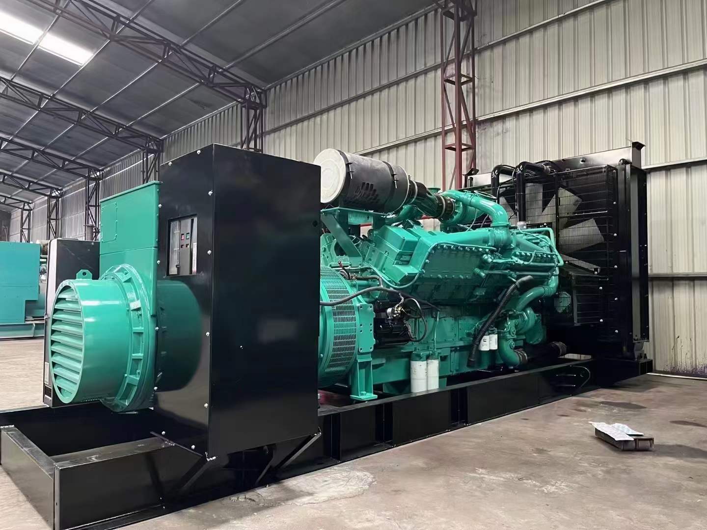 椒江如何降低 800kW 柴油发电机输出电流的波动？